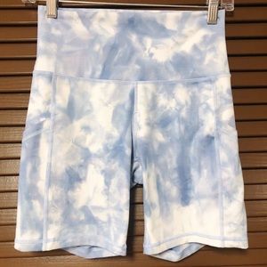 Aerie Offline The Hugger Bike Shorts Blue Tie Dye